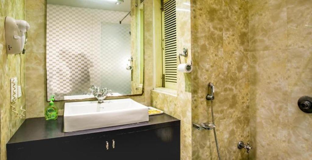 Hotel Arpit Palace Delhi  Eksteriør billede