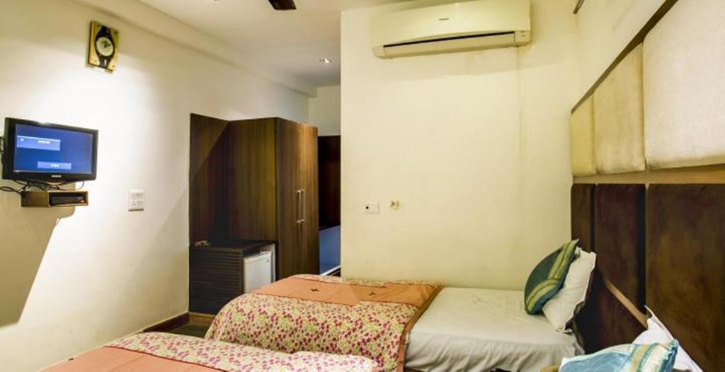 Hotel Arpit Palace Delhi  Eksteriør billede