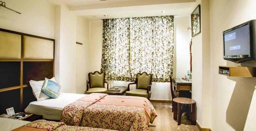 Hotel Arpit Palace Delhi  Eksteriør billede
