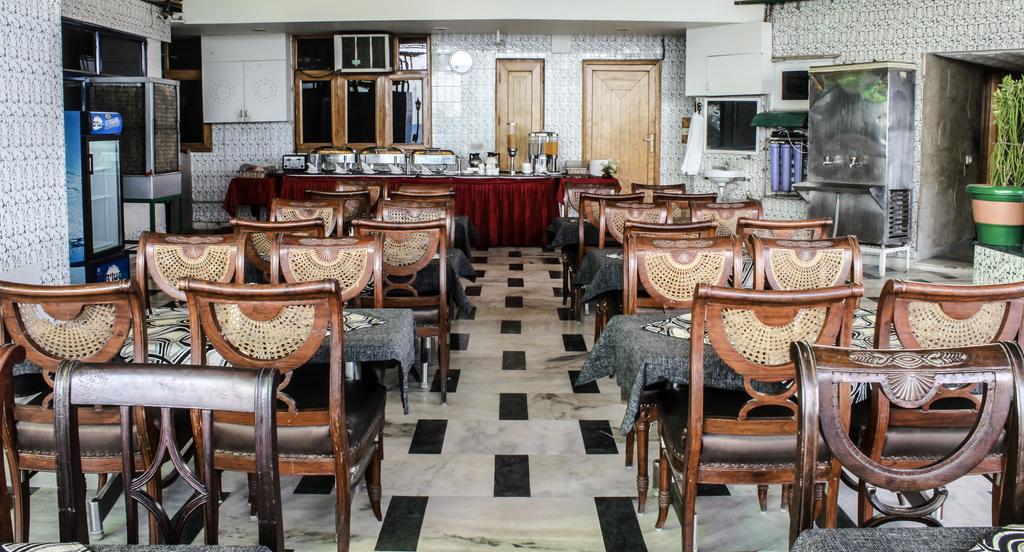 Hotel Arpit Palace Delhi  Eksteriør billede